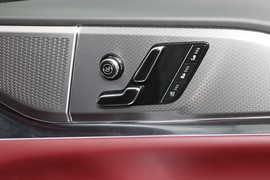 2025款凯迪拉克XT5