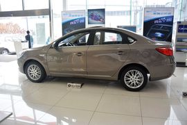 2014款长安逸动1.6L手动尊贵型