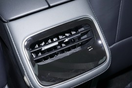 2025款奇瑞瑞虎8