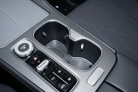 2025款奇瑞瑞虎8