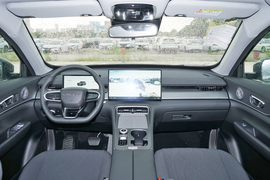 2025款奇瑞瑞虎8