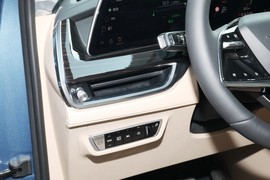 2025款凯迪拉克XT5