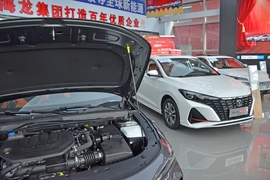 2024款长安UNI-V