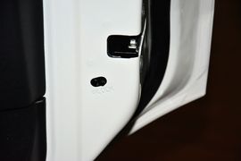2012款日产逍客2.0XL火CVT两驱