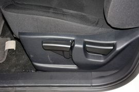 2012款日产逍客2.0XL火CVT两驱