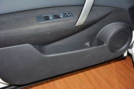 2012款日产逍客2.0XL火CVT两驱