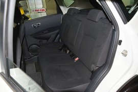 2012款日产逍客2.0XL火CVT两驱