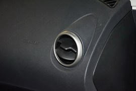 2012款日产逍客2.0XL火CVT两驱