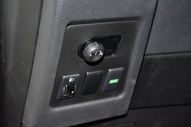 2012款日产逍客2.0XL火CVT两驱