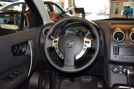 2012款日产逍客2.0XL火CVT两驱
