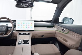 2025款奇瑞瑞虎8