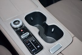 2025款奇瑞瑞虎8