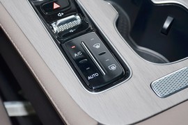 2025款奇瑞瑞虎8