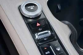 2025款奇瑞瑞虎8