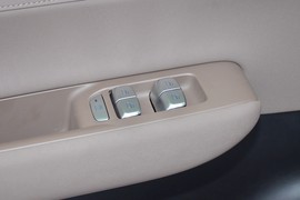 2025款奇瑞瑞虎8