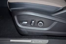 2025款奇瑞瑞虎8