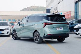 2023款东风风行游艇