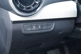 2023款东风风行游艇