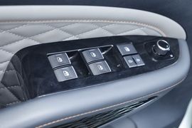 2023款东风风行游艇