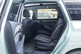 2023款东风风行游艇