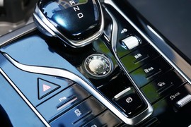 2024款比亚迪秦PLUS