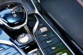 2024款比亚迪秦PLUS