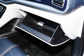 2024款比亚迪秦PLUS