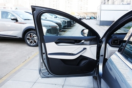 2024款比亚迪秦PLUS