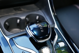 2024款比亚迪秦PLUS