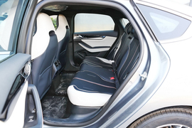 2024款比亚迪秦PLUS