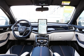 2024款比亚迪秦PLUS