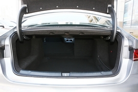 2024款比亚迪秦PLUS