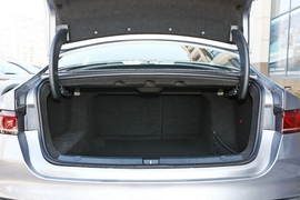 2024款比亚迪秦PLUS