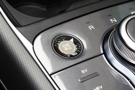 2024款比亚迪驱逐舰05