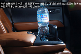 2013款雷克萨斯RX350尊贵版试驾