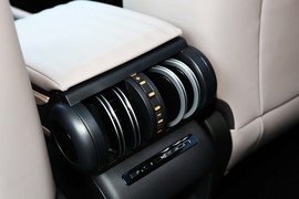 2024款比亚迪元PLUS