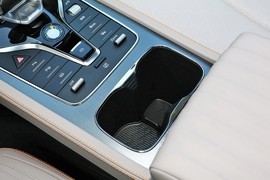 2024款比亚迪元PLUS