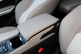 2024款比亚迪元PLUS