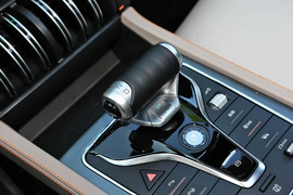 2024款比亚迪元PLUS