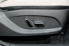 2024款比亚迪元PLUS