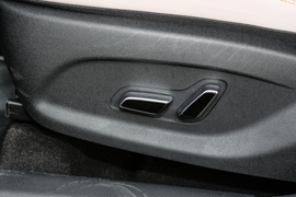 2024款比亚迪元PLUS