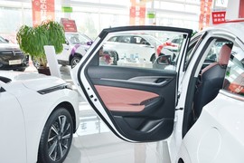 2024款长安逸动