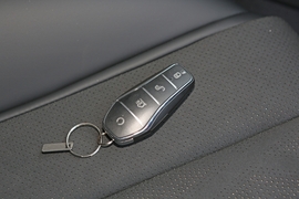 2025款比亚迪海豚