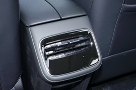 2025款奇瑞瑞虎8