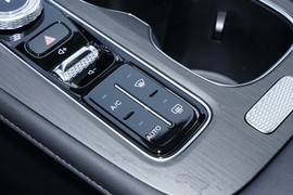 2025款奇瑞瑞虎8