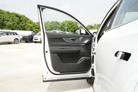 2025款奇瑞瑞虎8