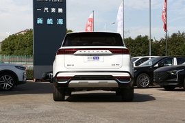 2023款奔腾T99