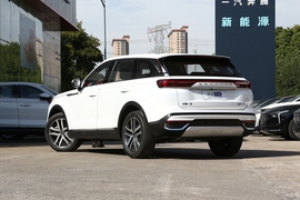 2023款奔腾T99