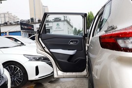 2023款日产奇骏e-POWER