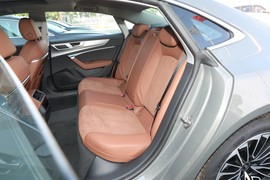 2024款奥迪A7L